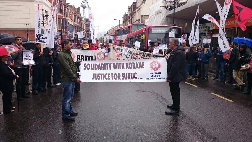 Gazi’deki Polis ablukası Londra’da protesto edildi