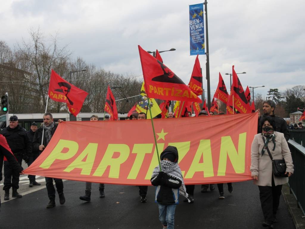 Avrupa PARTİZAN`dan Strasburg Direnişine Coşkulu Ziyaret!Avrupa PARTİZAN`dan Strasburg Direnişine Coşkulu Ziyaret!