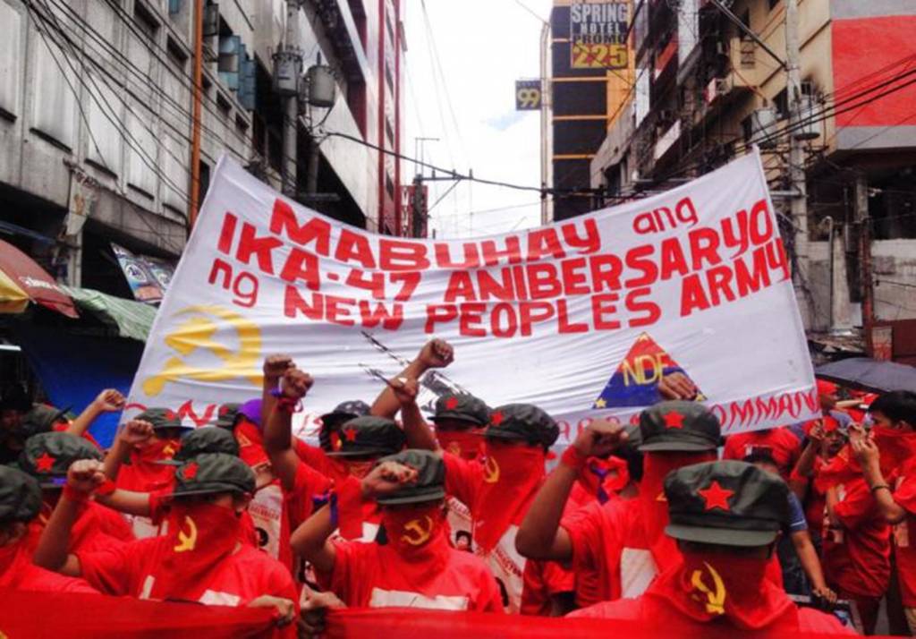Eylemcilerin Yeni Halk Ordusunun 47’inci yıldönümü onuruna gerçekleştirdikleri yürüyüşten bir kare, 29 Mart 2016 | Foto: Kathy Yamzon