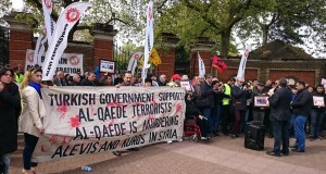 Suriye'deki Alevi Katliamı Londra'da Protesto edildi