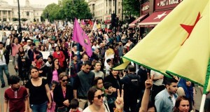 Londra'da HDP'ye saldırılar protesto edildi